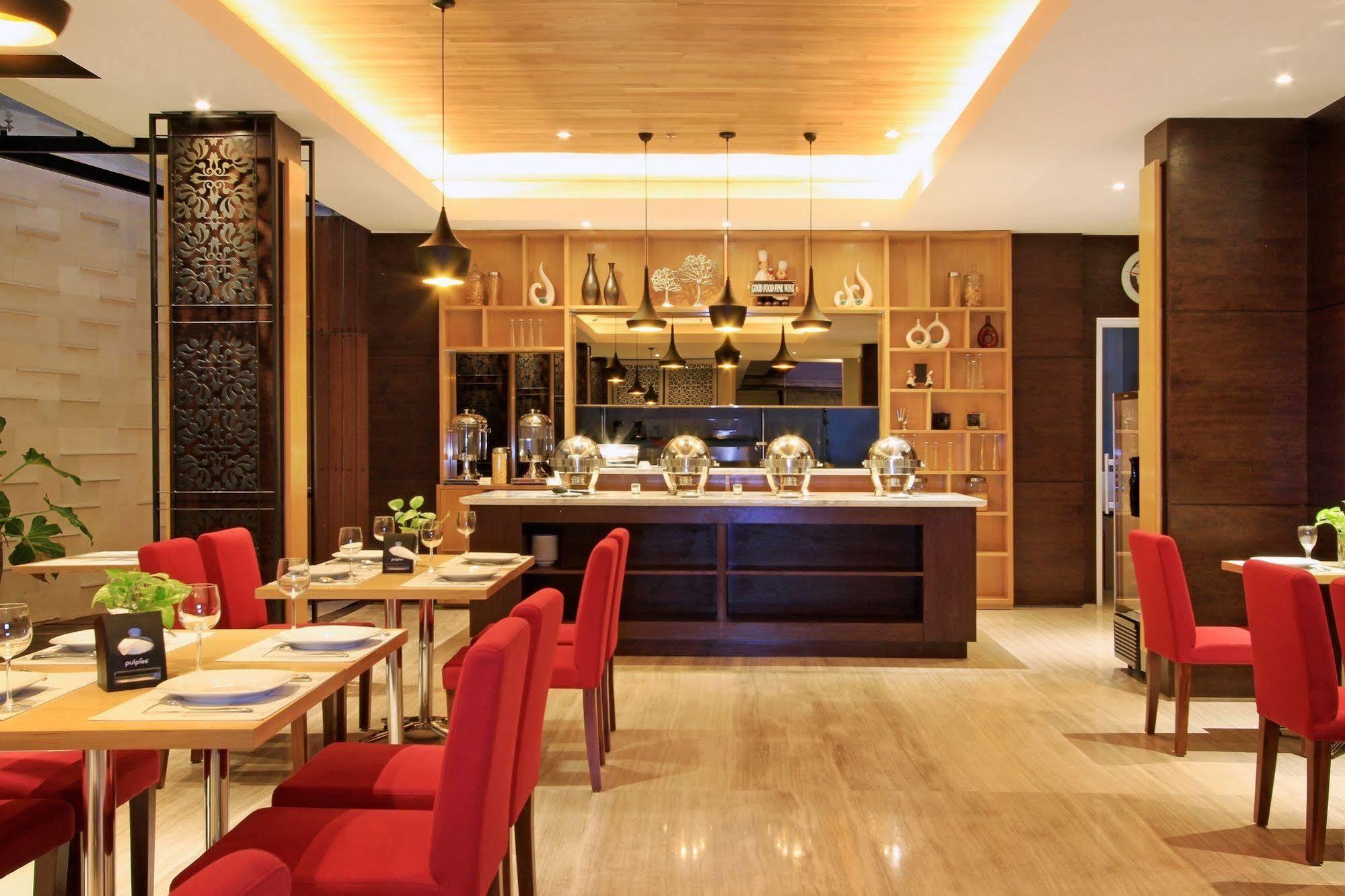 Ohana Kuta 4*